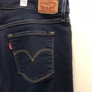 Levis 314 shaping jeans